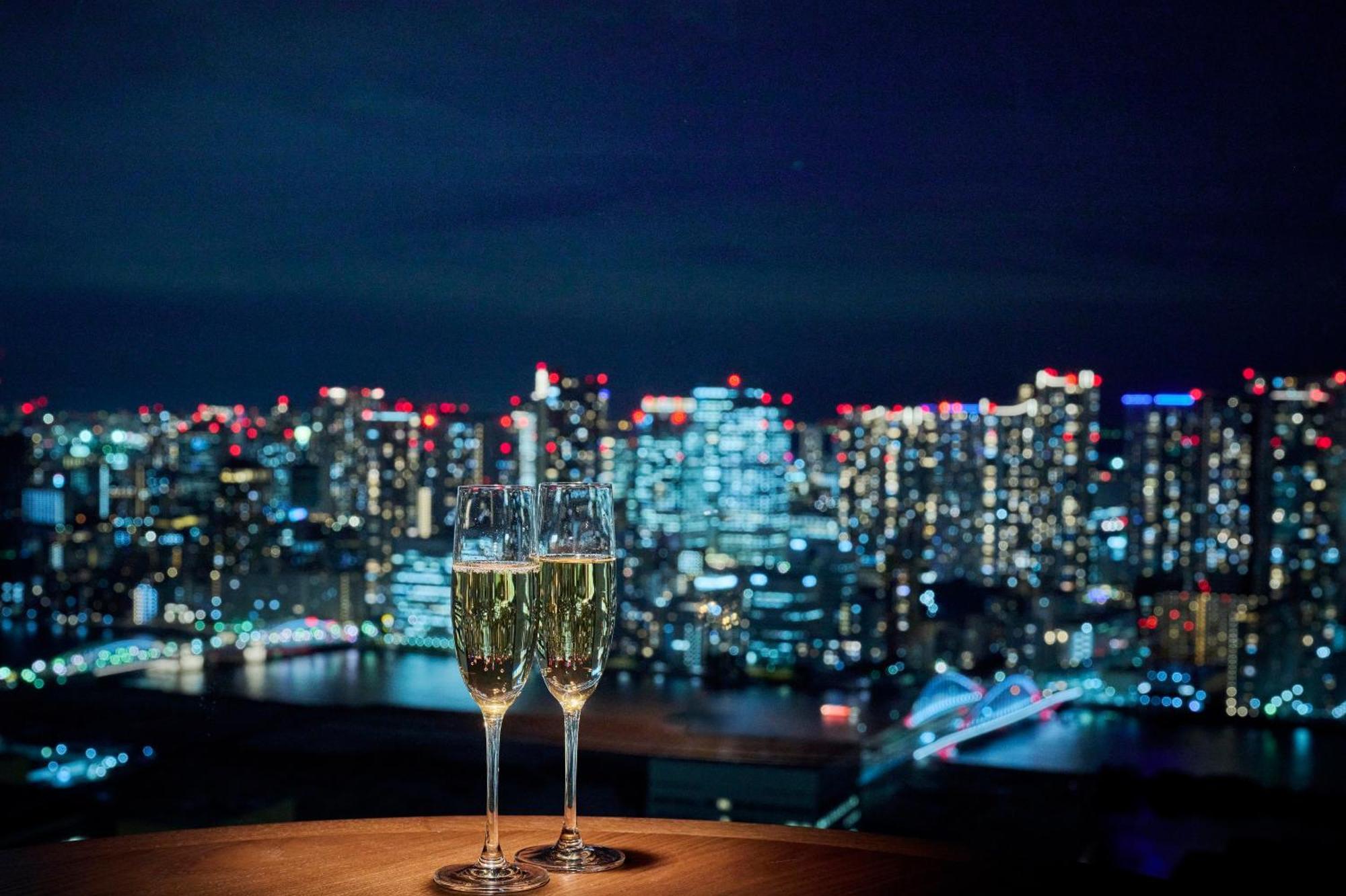 The Royal Park Hotel Iconic Tokyo Shiodome Exterior photo