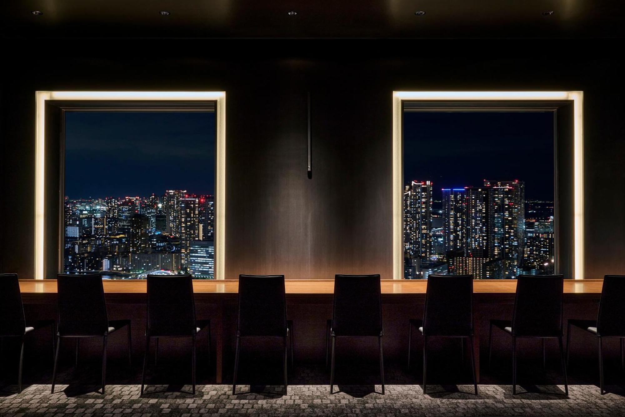 The Royal Park Hotel Iconic Tokyo Shiodome Exterior photo